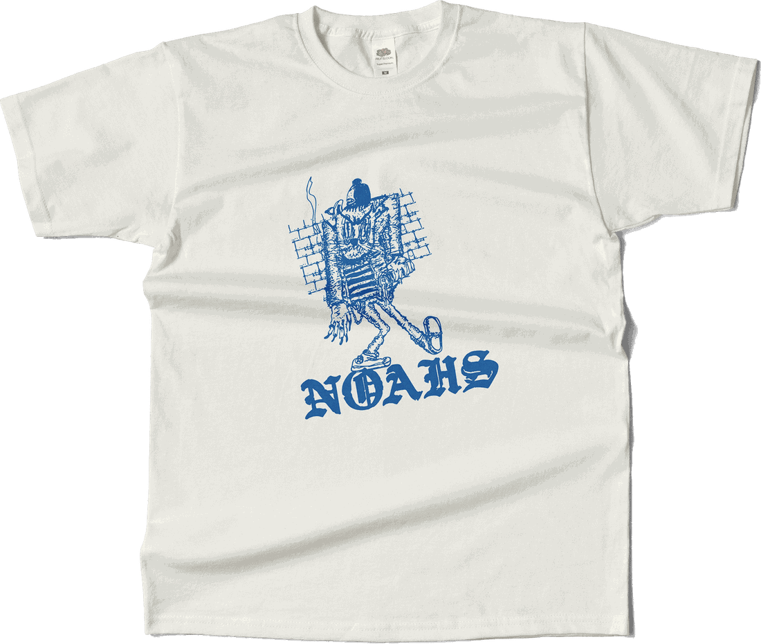 Camiseta branca NOAHS com o gato — esgotada